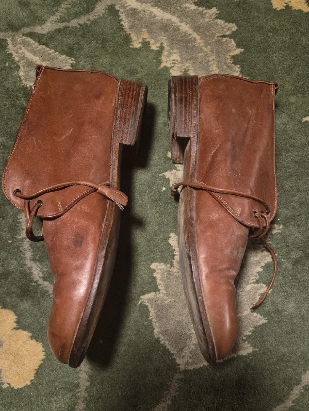Gucci Men’s Brown Leather Chukka Lace-Up Boots